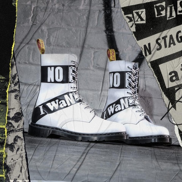 🔥DR MARTENS 1490 SEX PISTOLS UNISEX - Picture 2 of 14
